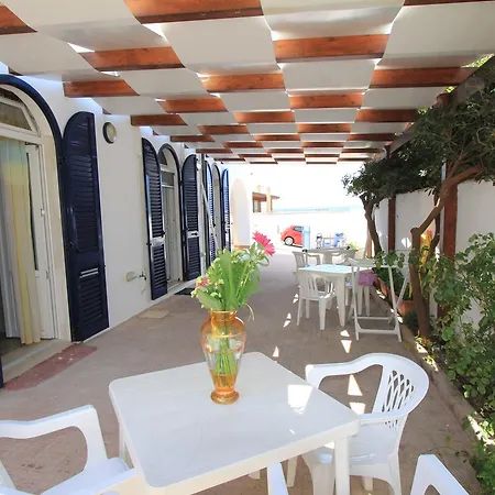 Bed & Breakfast Monterossi Torre Vado