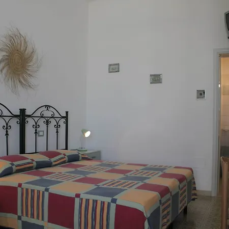 Monterossi Couette-café Torre Vado